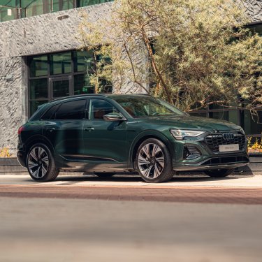 a-point - Audi Q8 e-tron 5